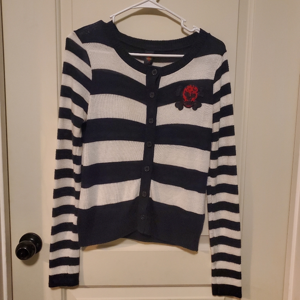 Sweet love cardigan from Hot Topic